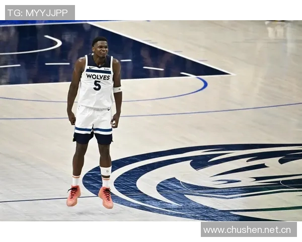 戈贝尔盛赞华子具备最佳防守阵容潜力能胜任各个位置的防守任务